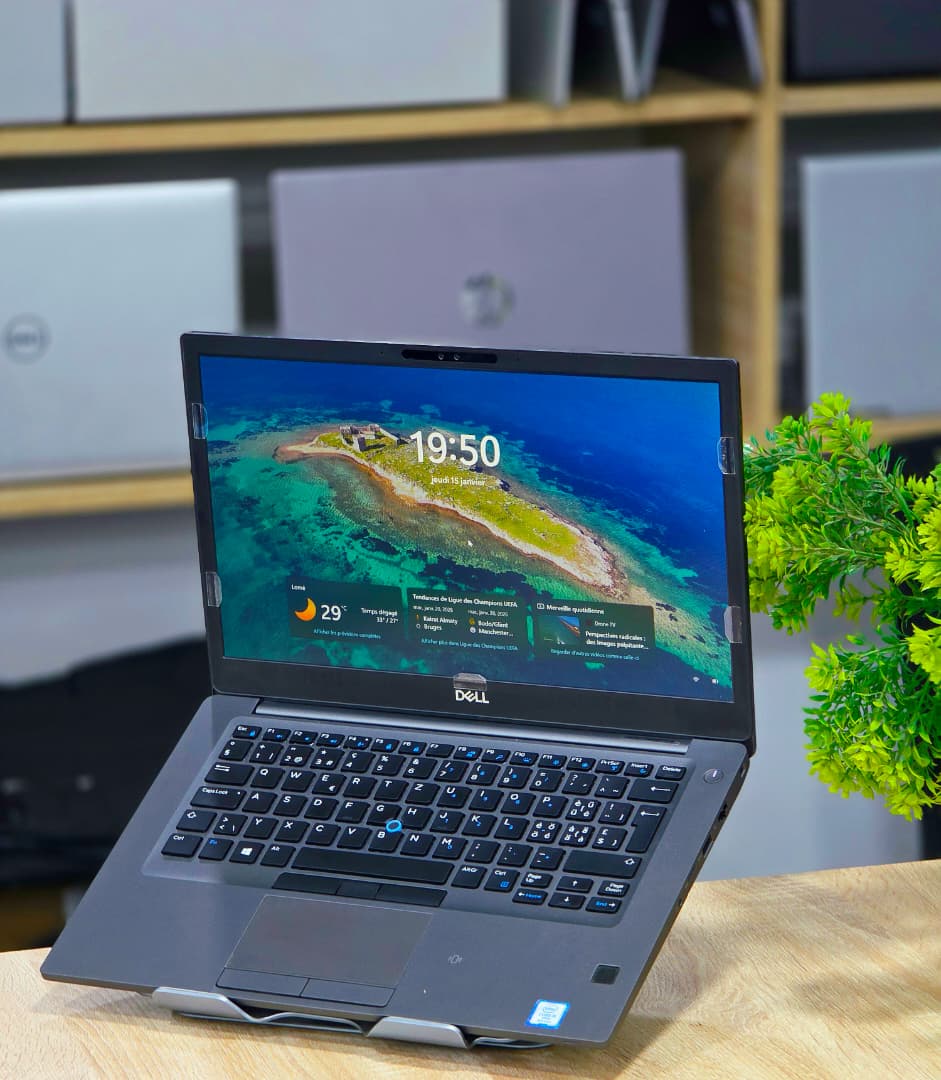 DELL LATITUDE 7490 core i5 vPro slim et très clean